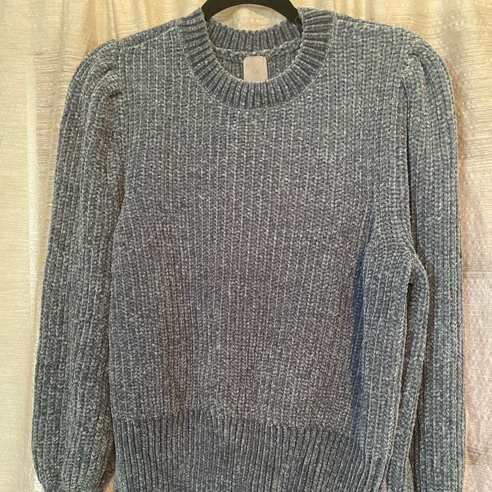 H & M womens sweater